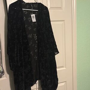 Torrid Black Floral Kimono